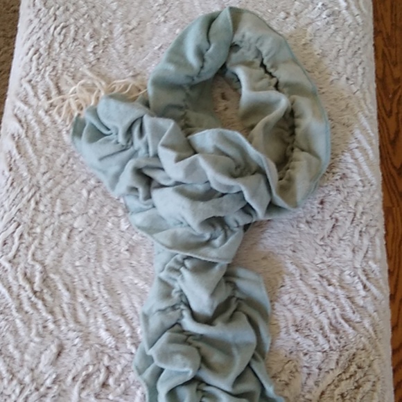 Scrunchie Scarf - Picture 5 of 6